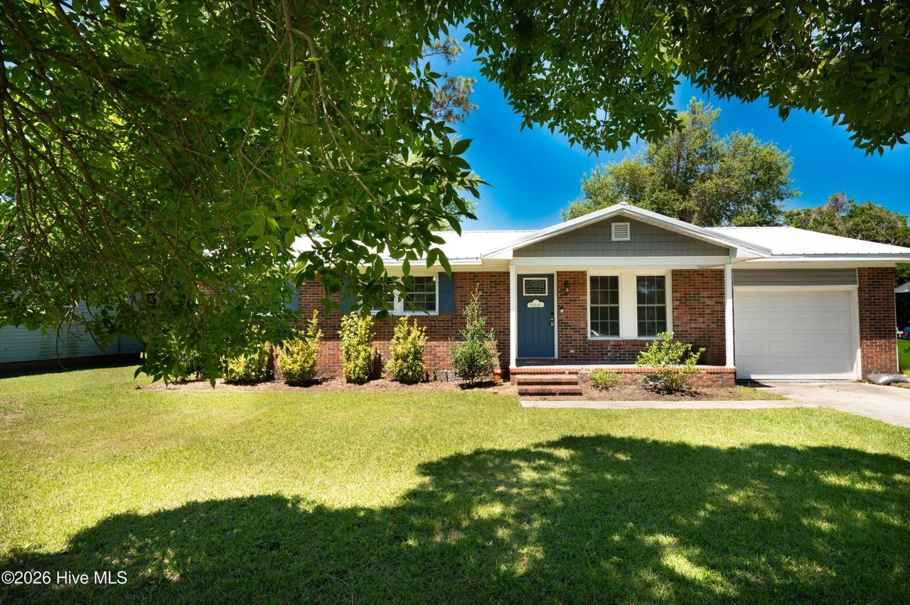 218 Forest View Dr - Photo 2 of 17