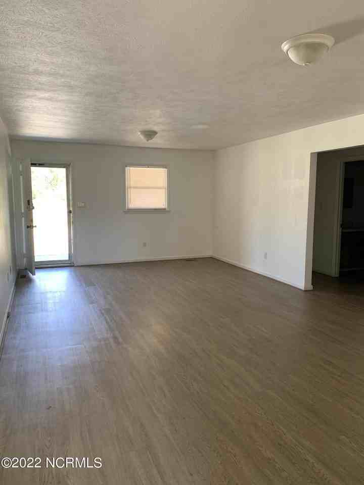 21800 Old Wire Rd #A - Photo 4 of 7