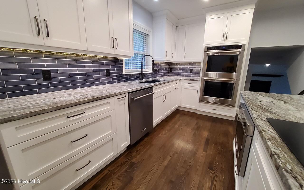 210 Spartan Rd - Photo 6 of 13