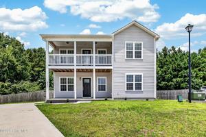 featured image of 221 Robert Alan Dr