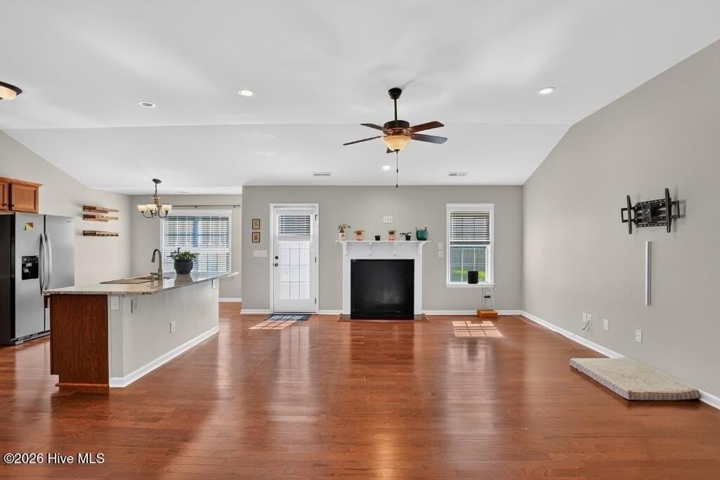 3208 Austin Ave - Photo 6 of 23