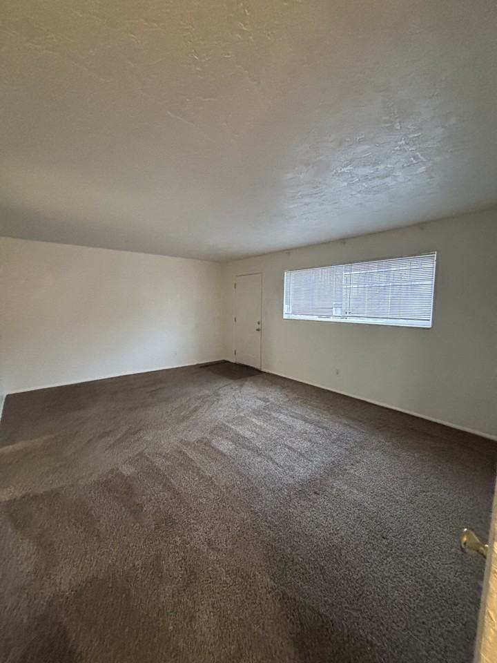 615 Hansen street - Photo 3 of 9