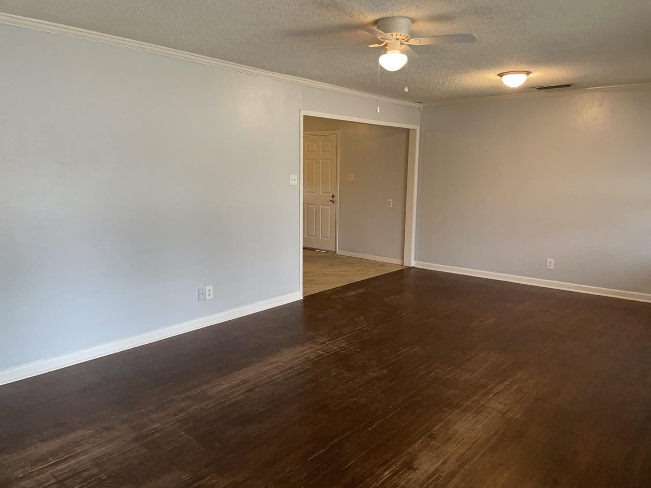 3801 32nd St - Photo 2 of 12