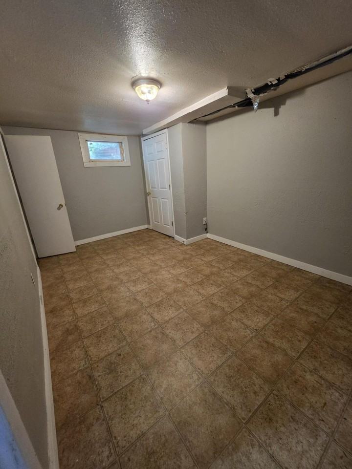 1685 N Forbes Rd - Photo 6 of 8