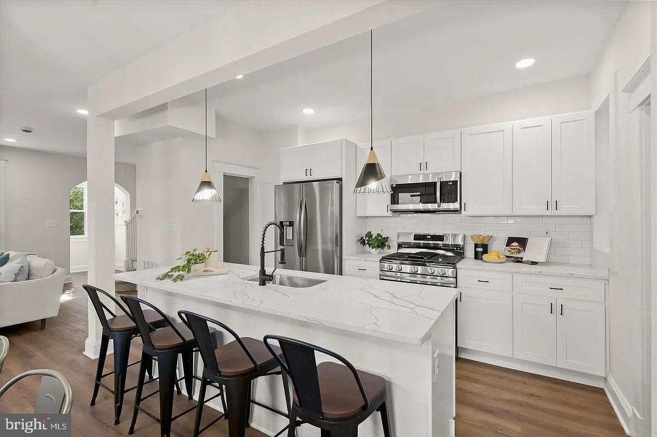 614 Stamford Rd - Photo 3 of 25