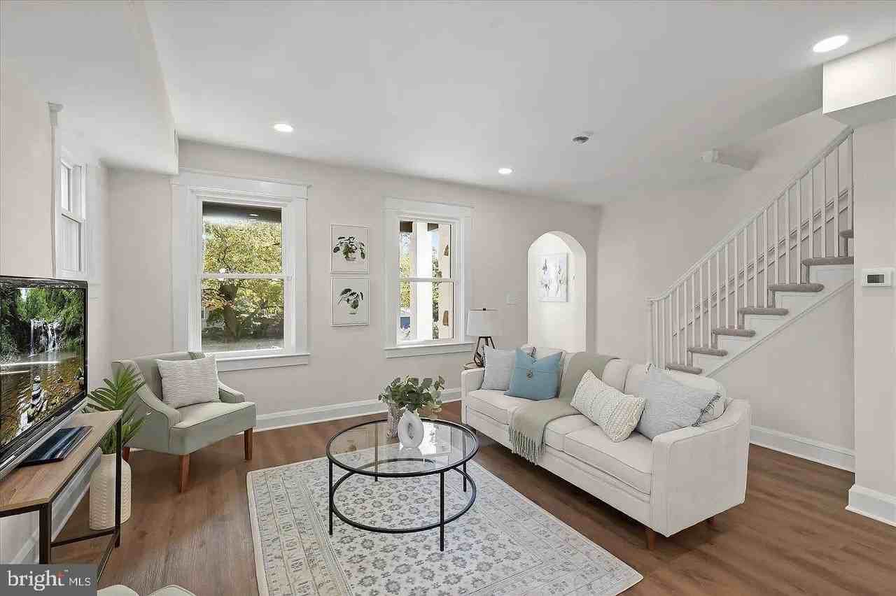 614 Stamford Rd - Photo 7 of 25