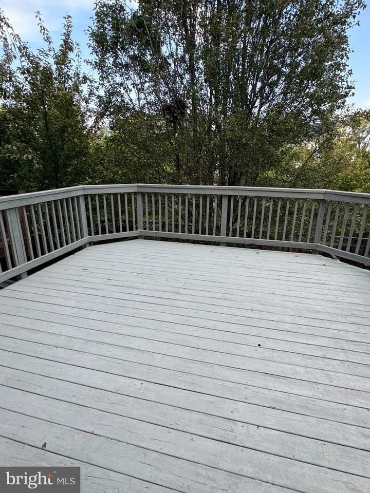 2424 Wynfield Ct - Photo 6 of 35