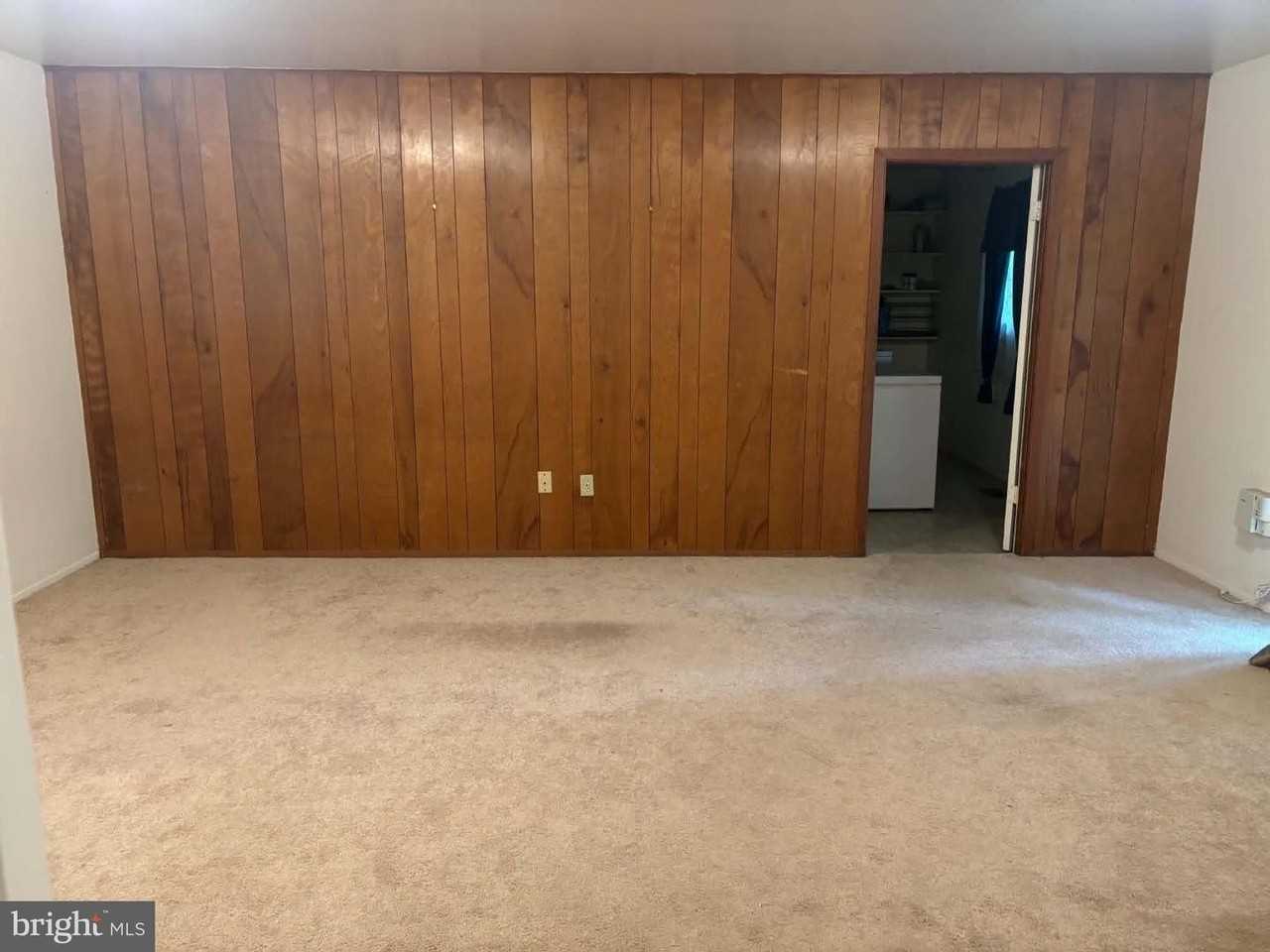 2207 Hyson Pl - Photo 7 of 17