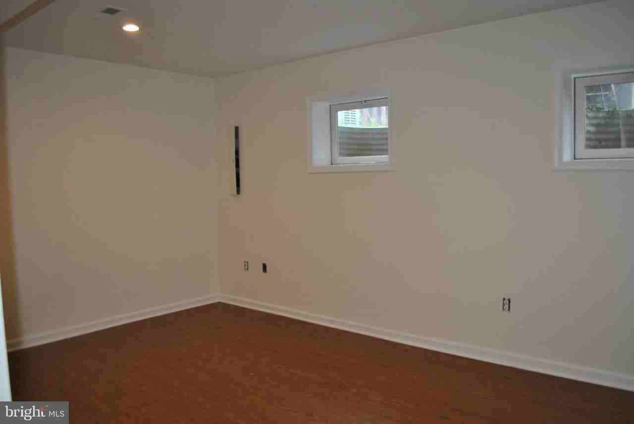 537 Highland Towne Ln - Photo 3 of 14