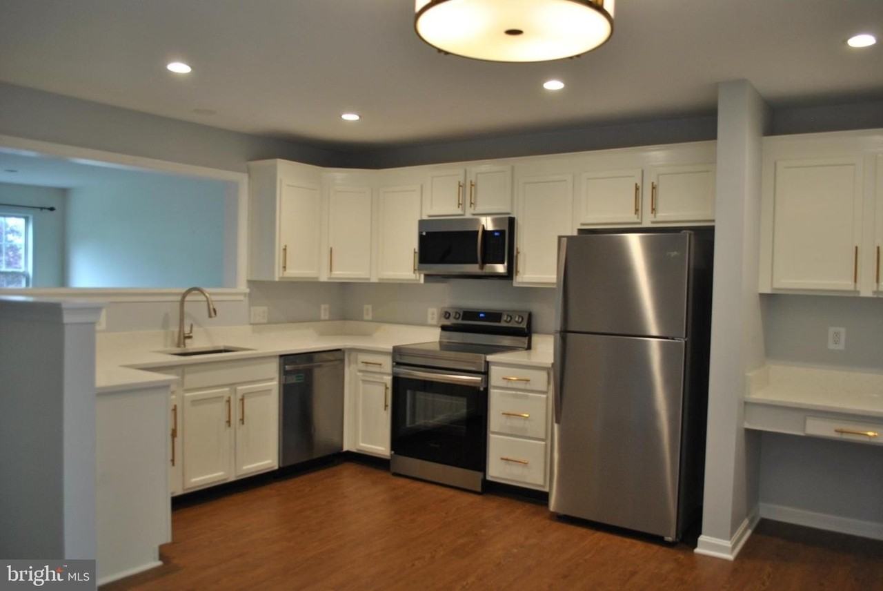 537 Highland Towne Ln - Photo 5 of 14
