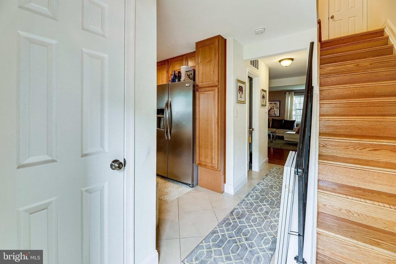 2775 Sikes Ct - Photo 5 of 36