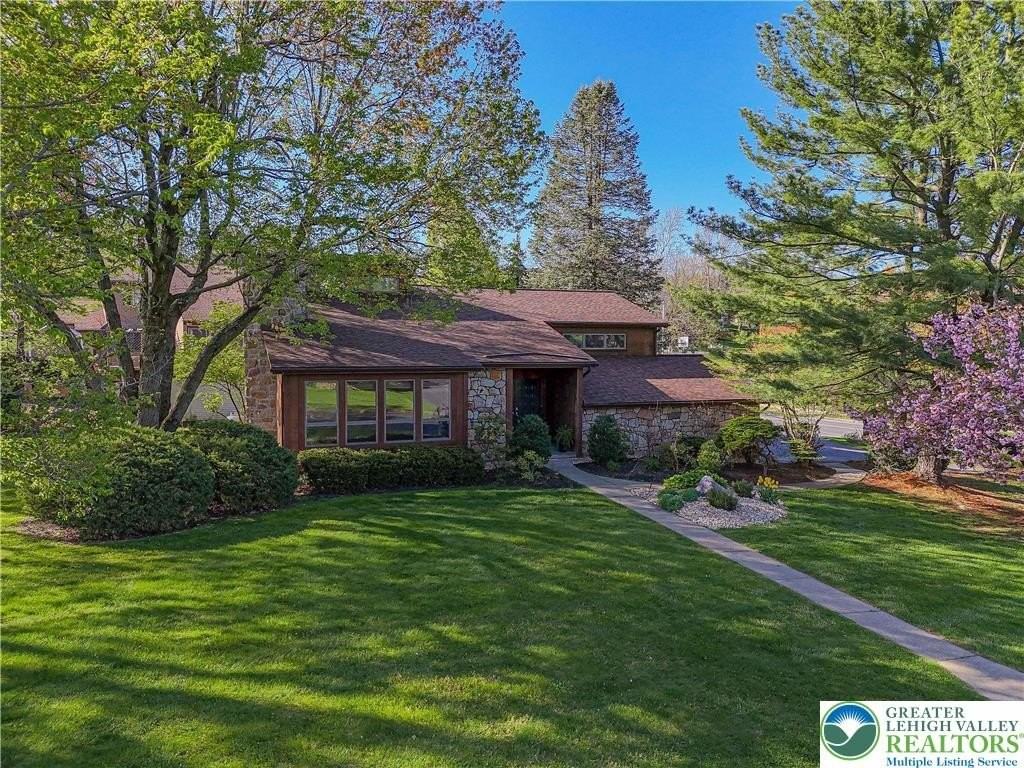 3705 Vale View Dr - Photo 2 of 47