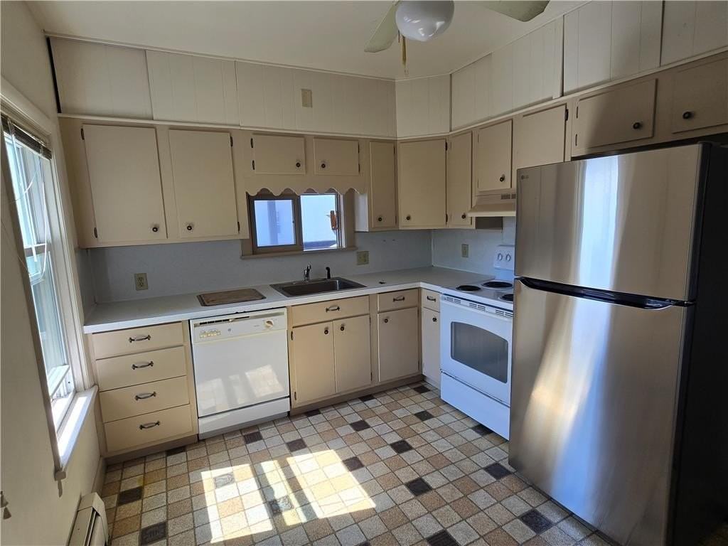 628 Linden St #2 - Photo 4 of 17