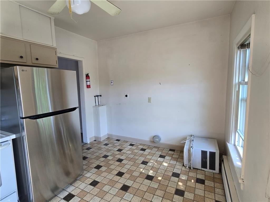 628 Linden St #2 - Photo 5 of 17