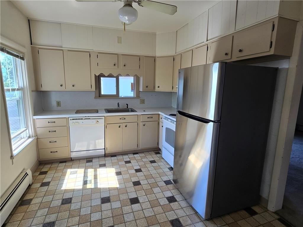 628 Linden St #2 - Photo 6 of 17
