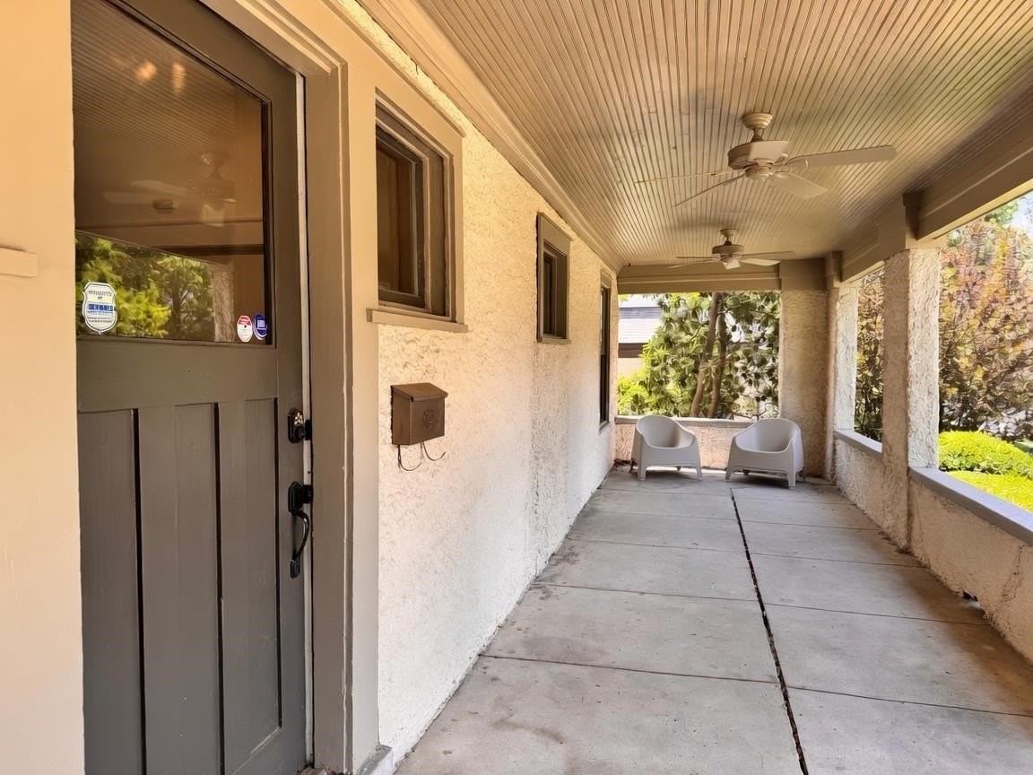 264 N Mcneil St - Photo 2 of 30