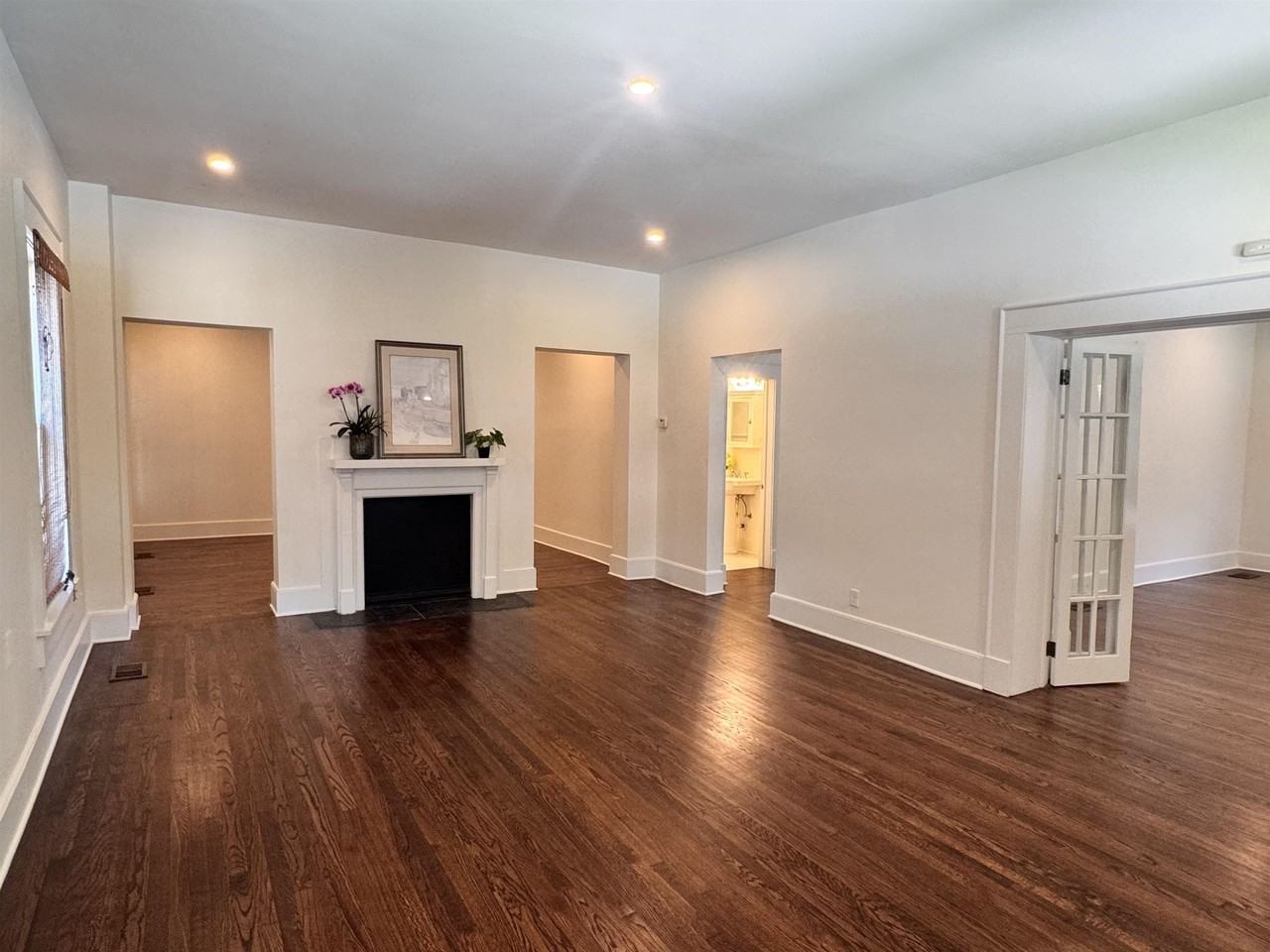 264 N Mcneil St - Photo 4 of 30