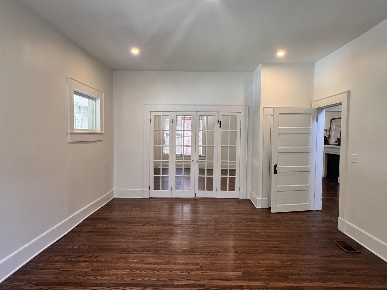 264 N Mcneil St - Photo 6 of 30