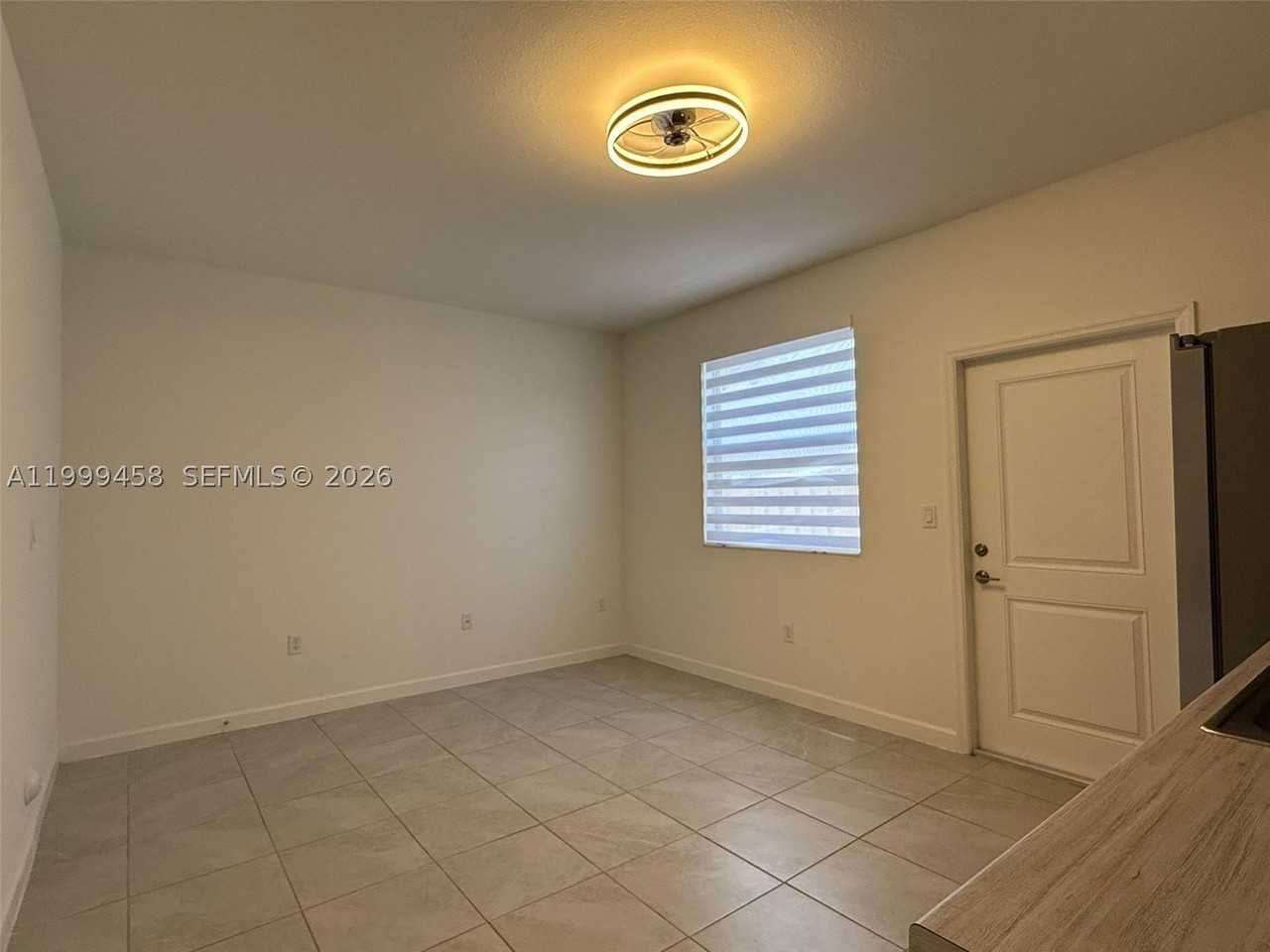11909 Sw 244th St - Photo 5 of 12