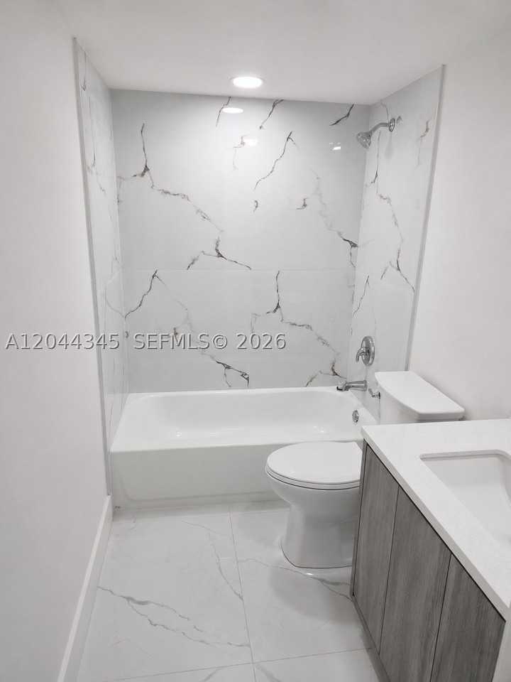 479 Ne 210th Circle Ter #101-28 - Photo 3 of 10
