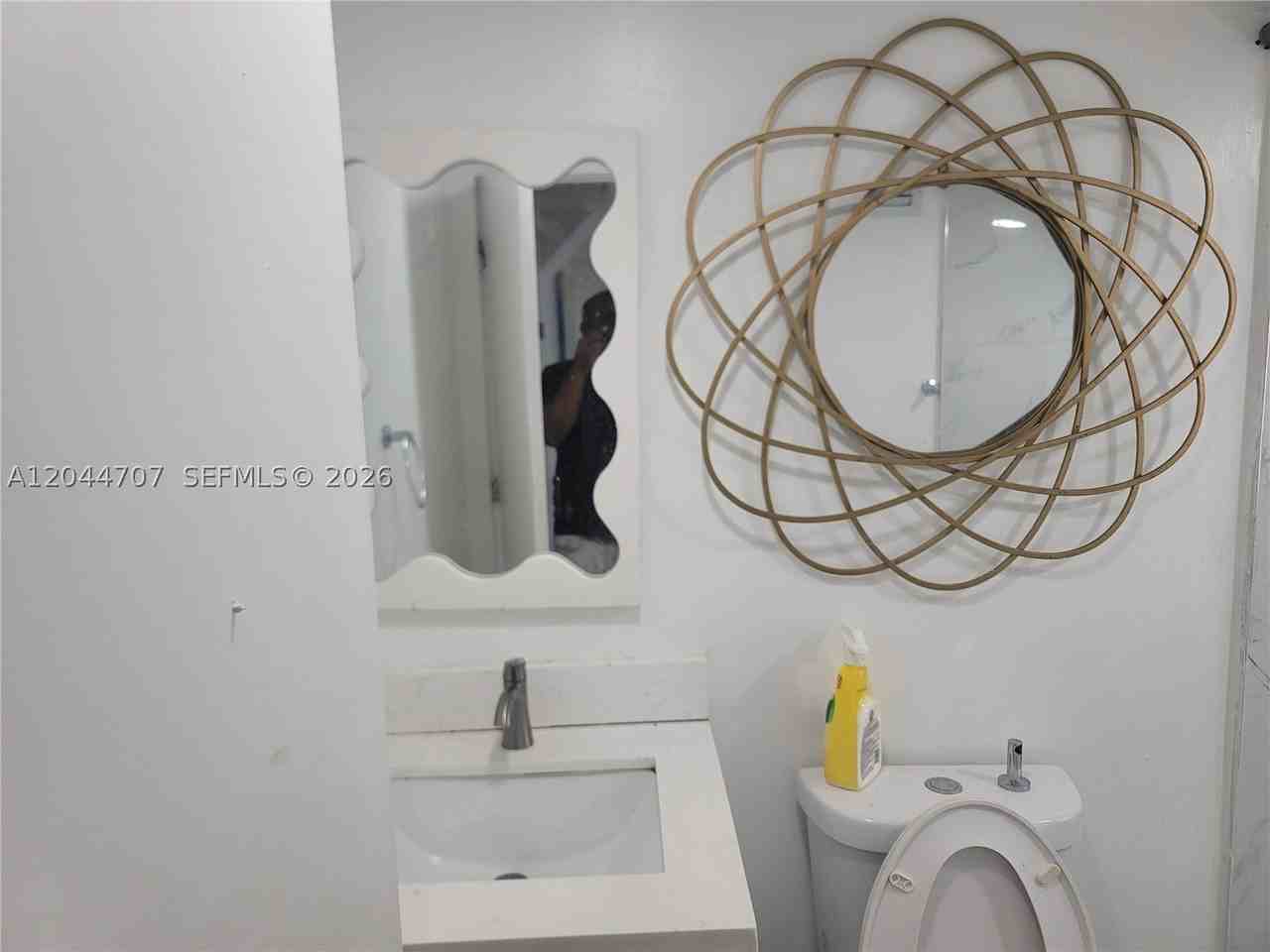 512 Nw 96th St #B - Photo 7 of 8
