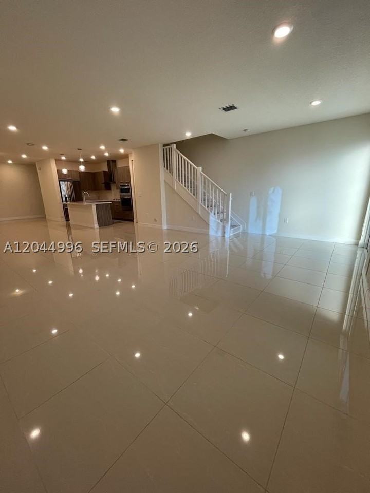 10317 Nw 66th St #10317 - Photo 5 of 12