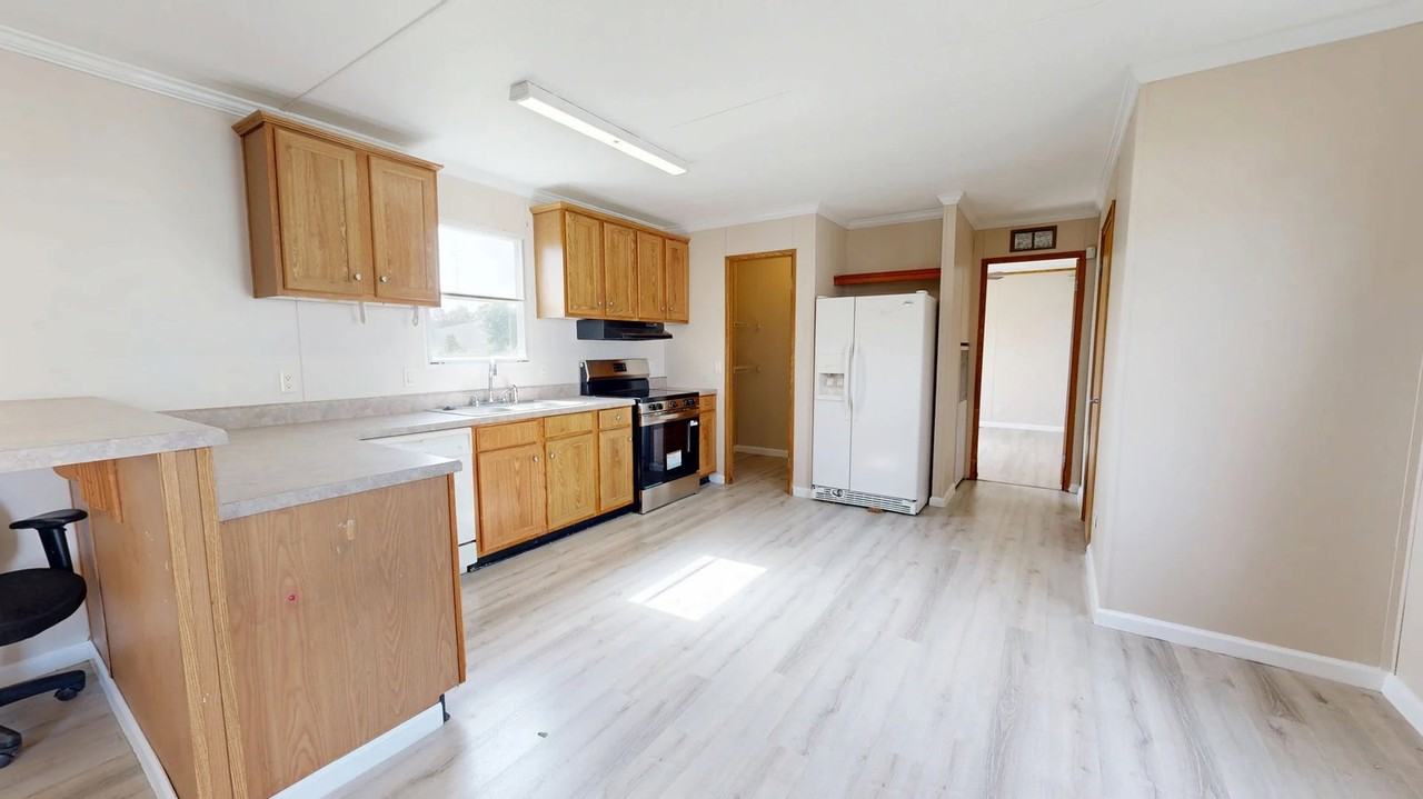 2406 Kathy Dr - Photo 3 of 8