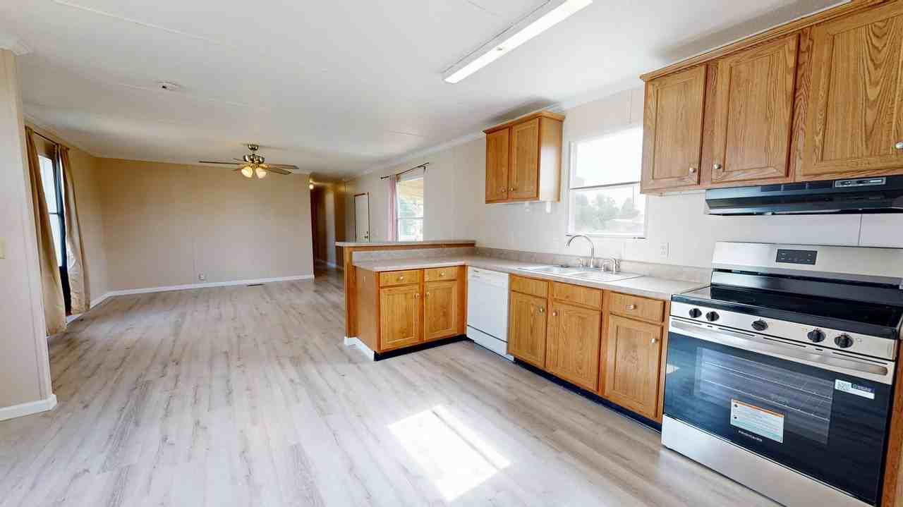 2406 Kathy Dr - Photo 4 of 8