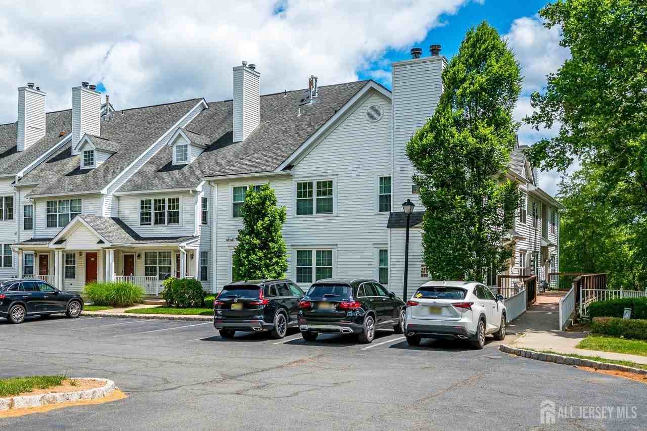 527 Brickhouse Rd