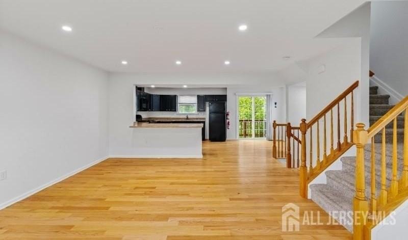 8 Alfred Ave - Photo 5 of 31