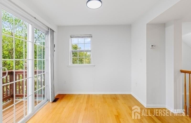 8 Alfred Ave - Photo 6 of 31