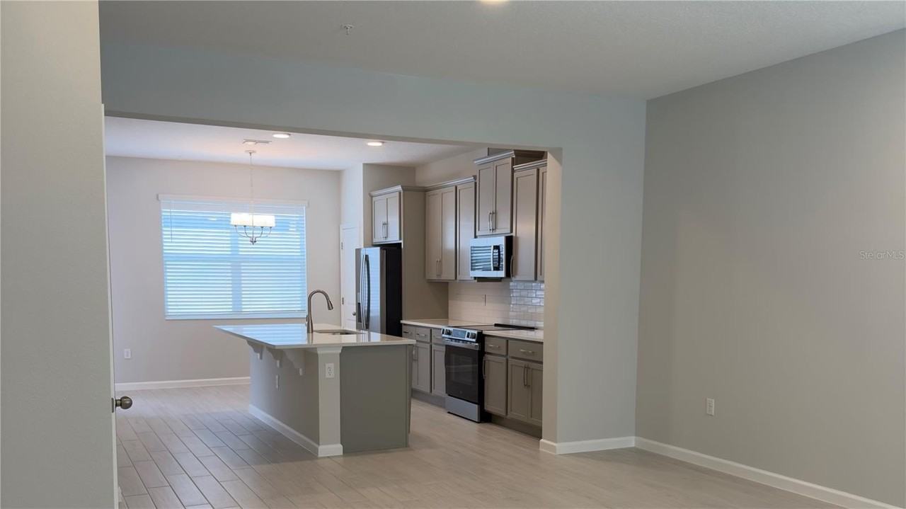 438 Lady Palm St - Photo 6 of 42