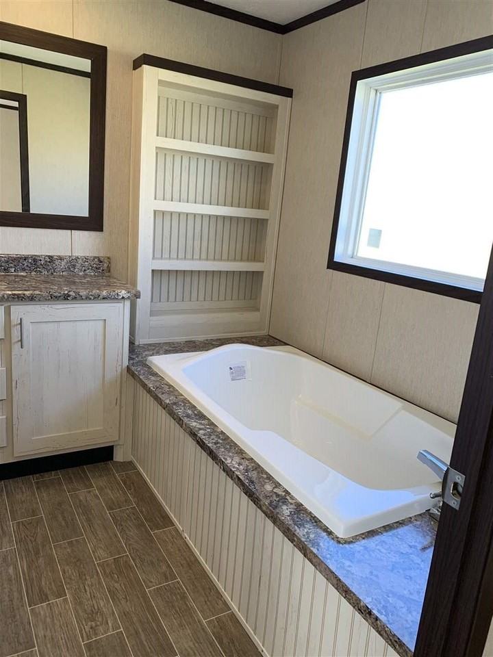 131 Whisper Ridge Ave - Photo 3 of 3