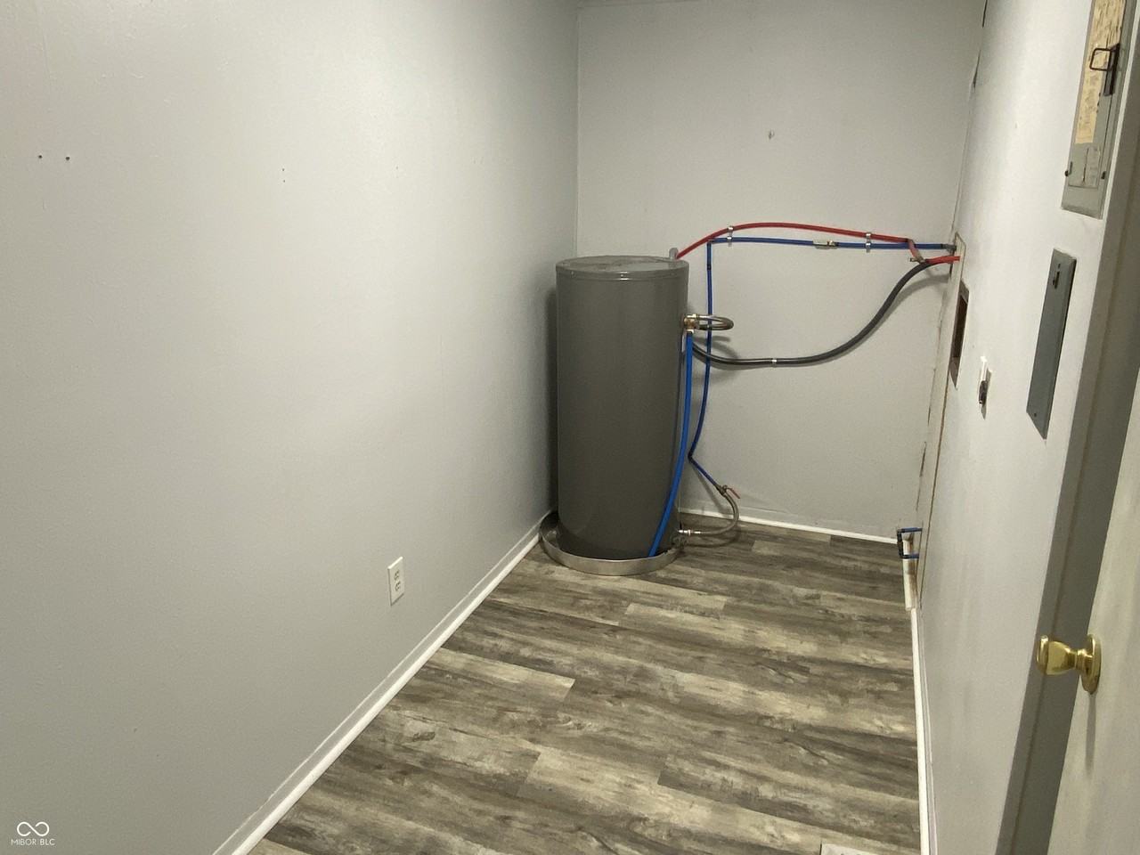2000 Indianapolis Rd #21 - Photo 6 of 10