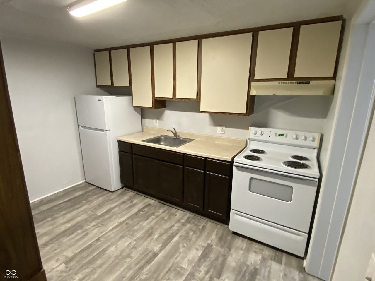 2000 Indianapolis Rd #13 - Photo 4 of 10