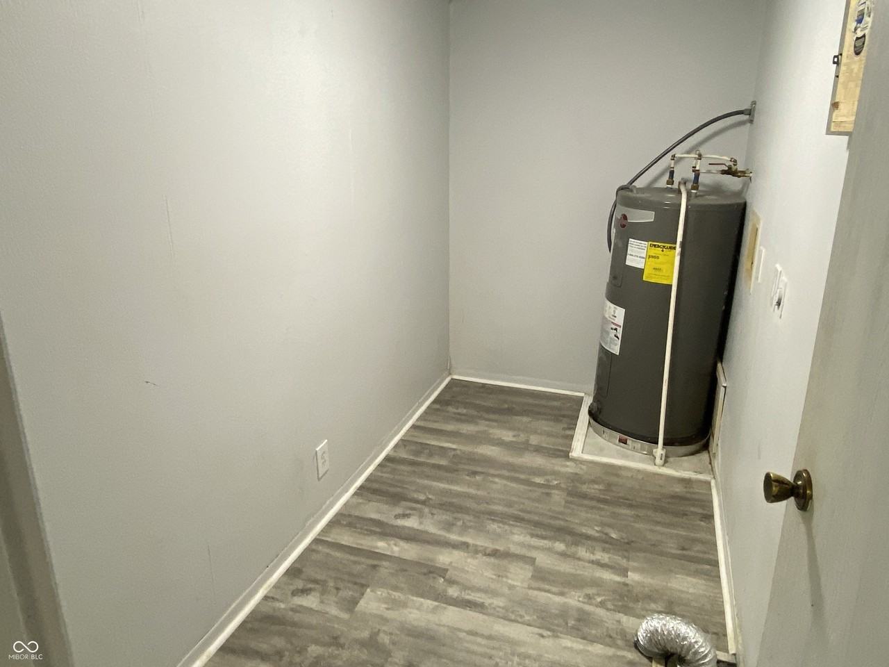 2000 Indianapolis Rd #13 - Photo 6 of 10