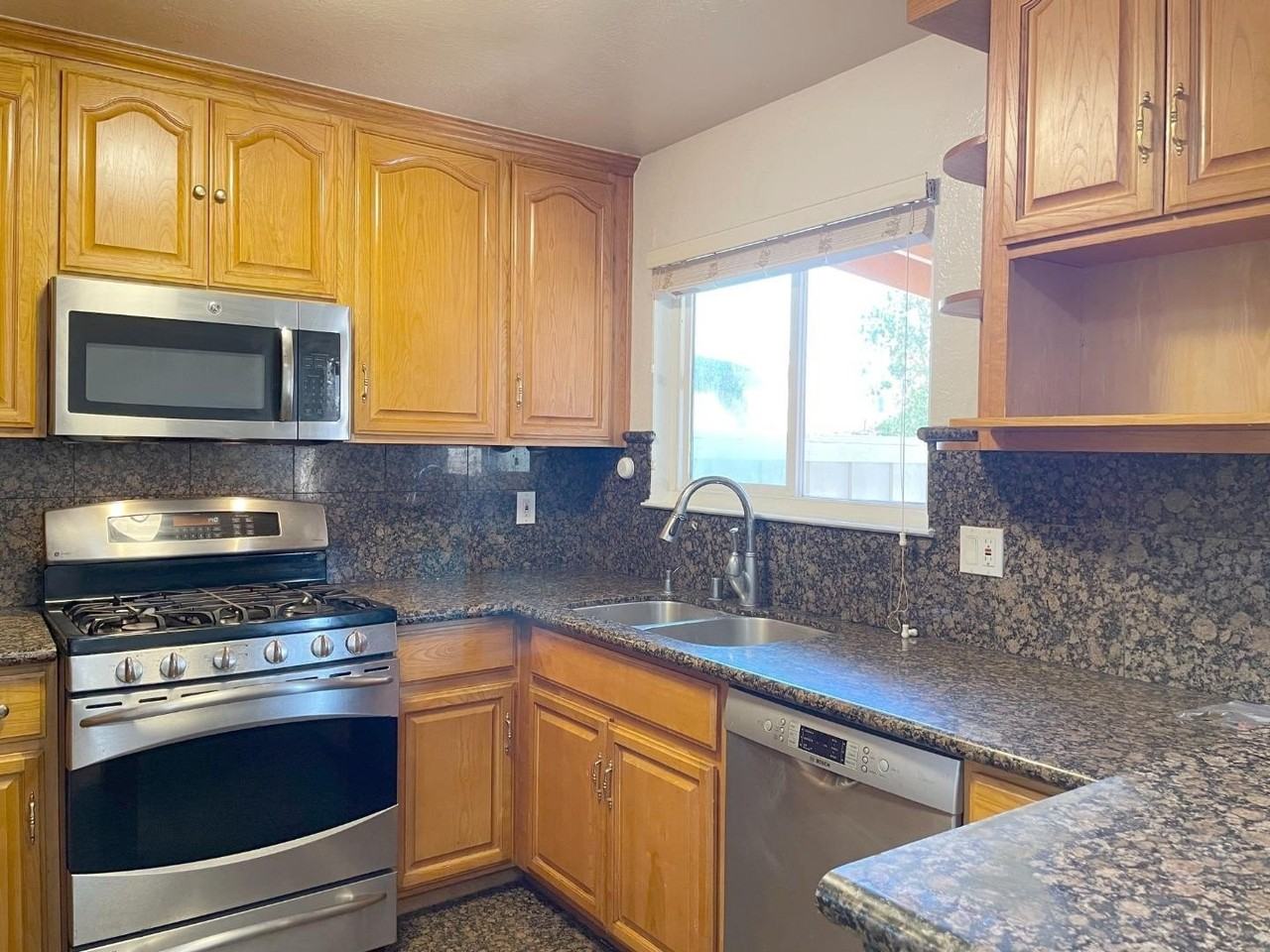 5090 Plaza Corona - Photo 4 of 17