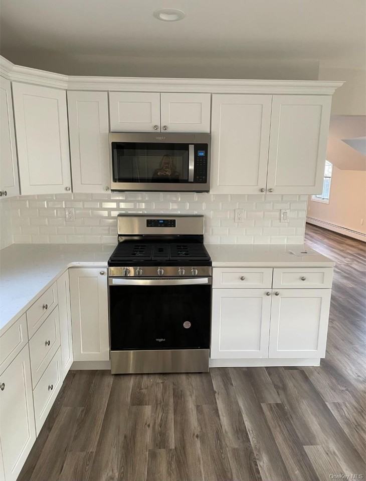 222 Main St - Photo 6 of 18