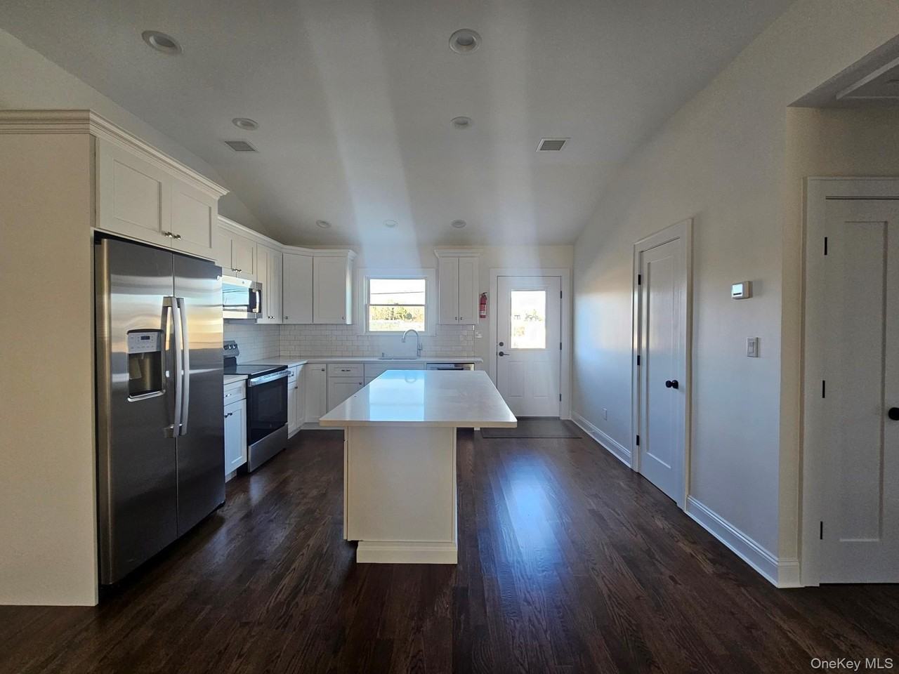 87 Community Rd - Photo 4 of 36
