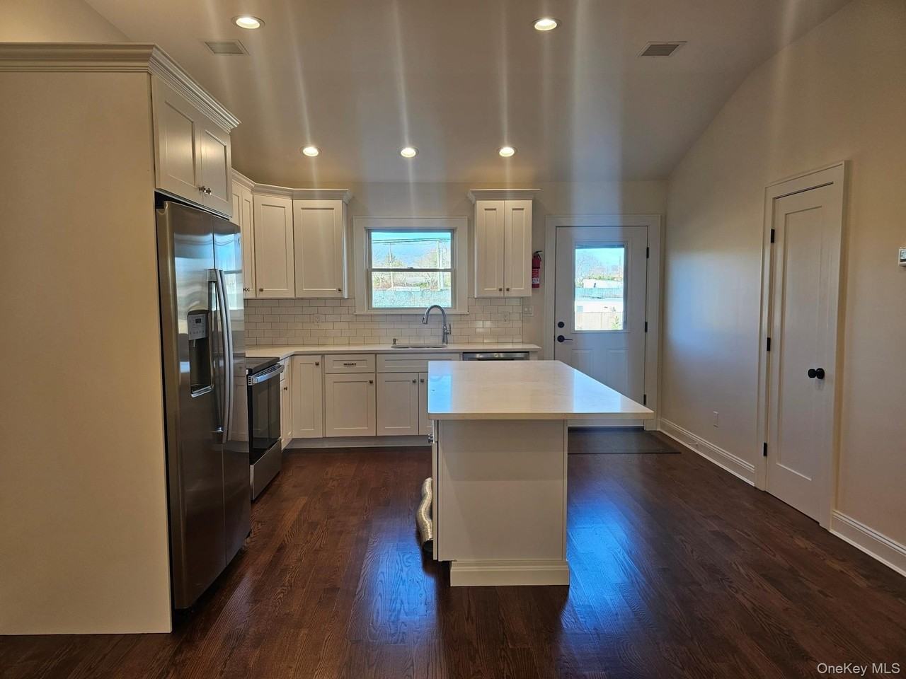 87 Community Rd - Photo 5 of 36