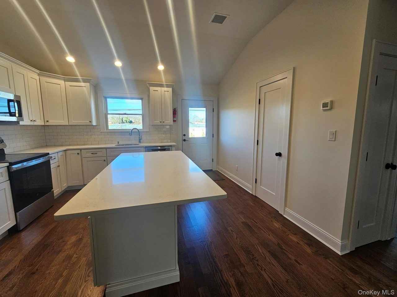 87 Community Rd - Photo 6 of 36