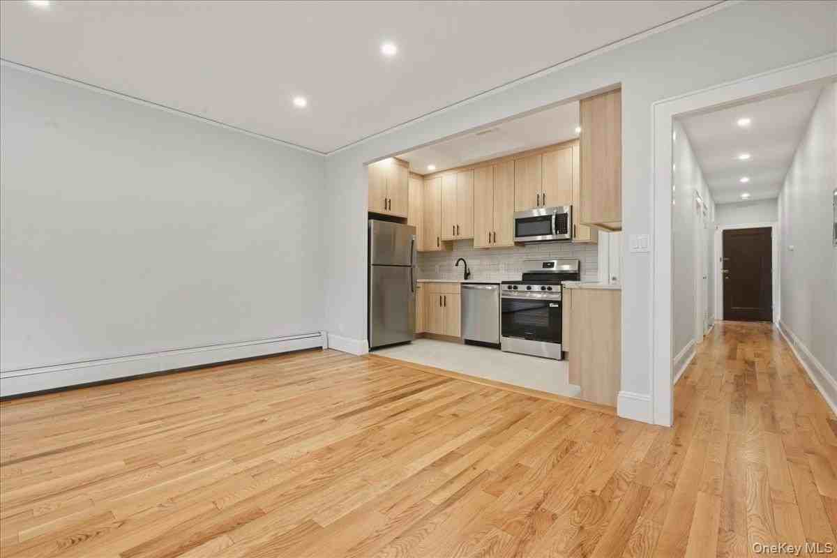 43 New Hyde Park Rd #2 - Photo 7 of 16