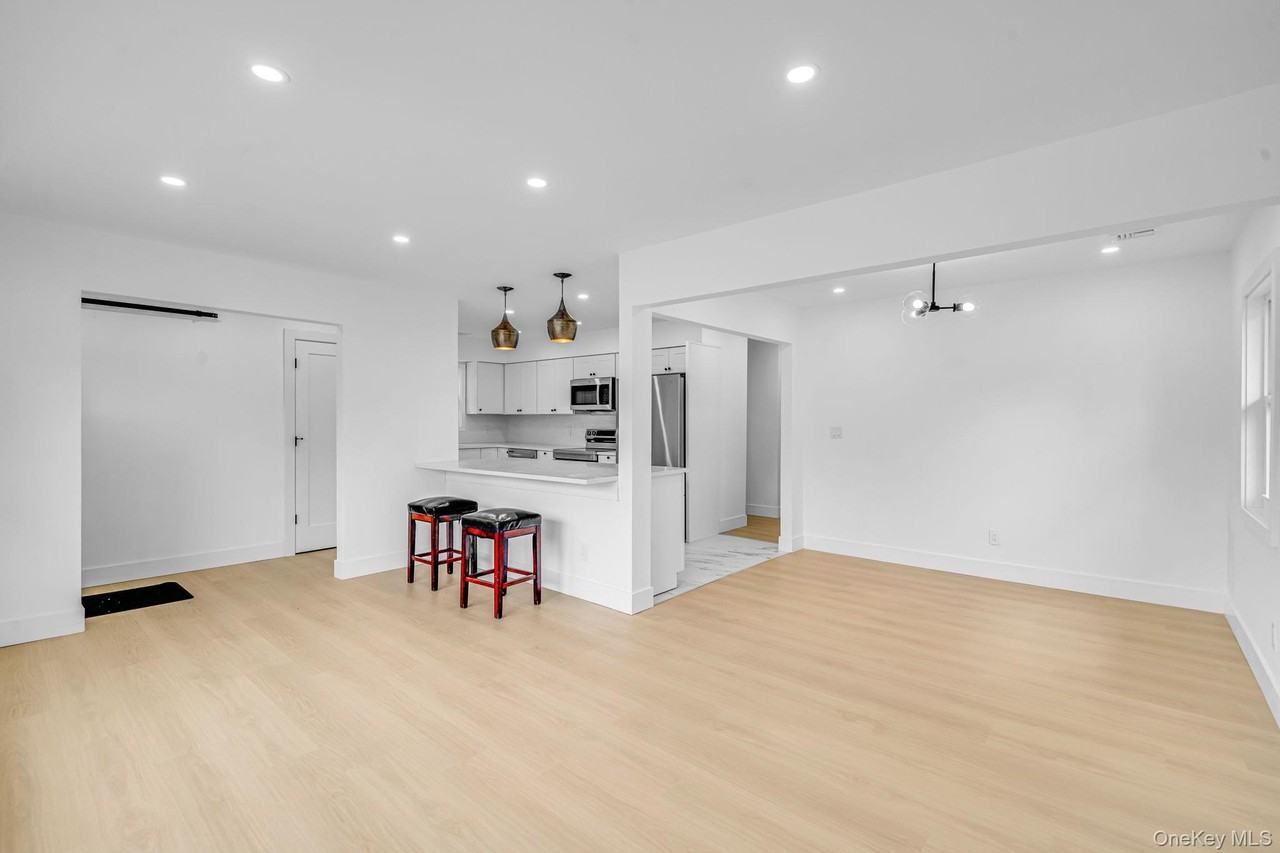 2386 New York Ave #1 - Photo 2 of 21