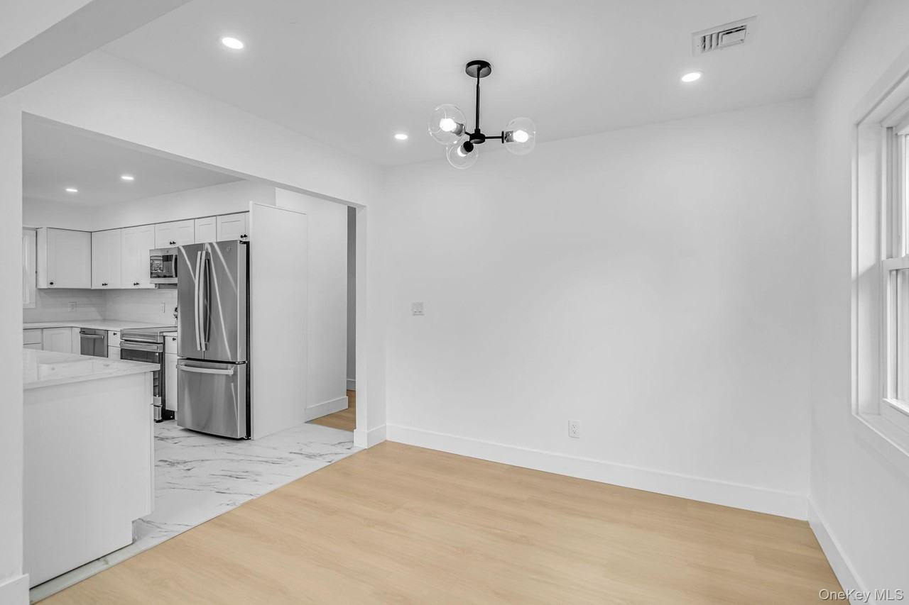 2386 New York Ave #1 - Photo 3 of 21