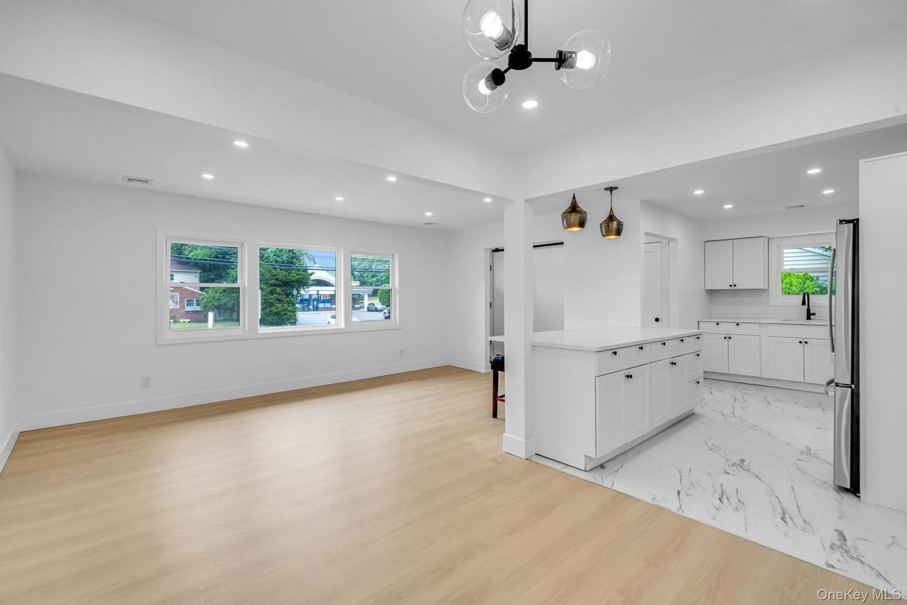 2386 New York Ave #1 - Photo 4 of 21