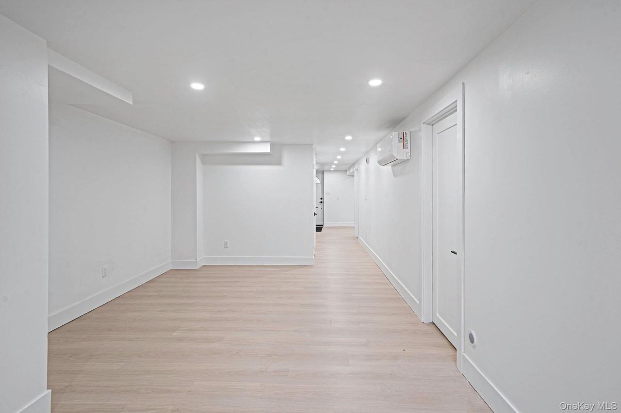 2386 New York Ave #2 - Photo 6 of 12