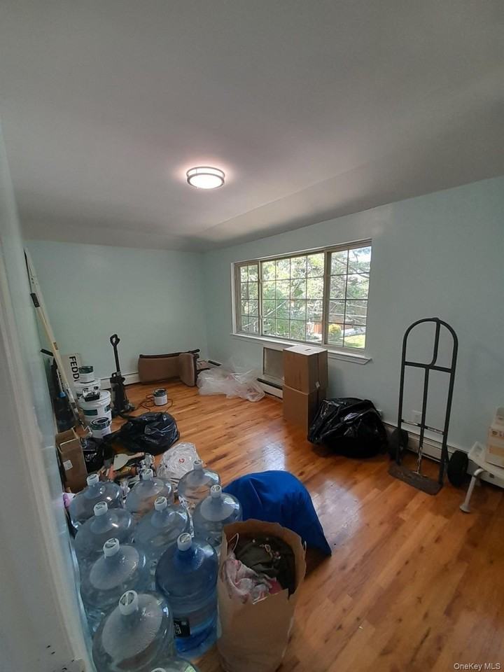 17634 133rd Ave #2ndFL - Photo 2 of 11