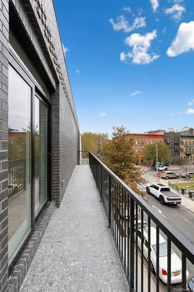 286 Covert St #4A - Photo 2 of 10