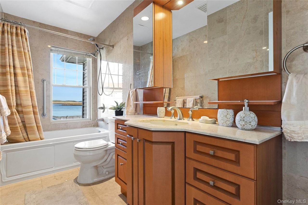 255 Delaware Ave - Photo 5 of 30