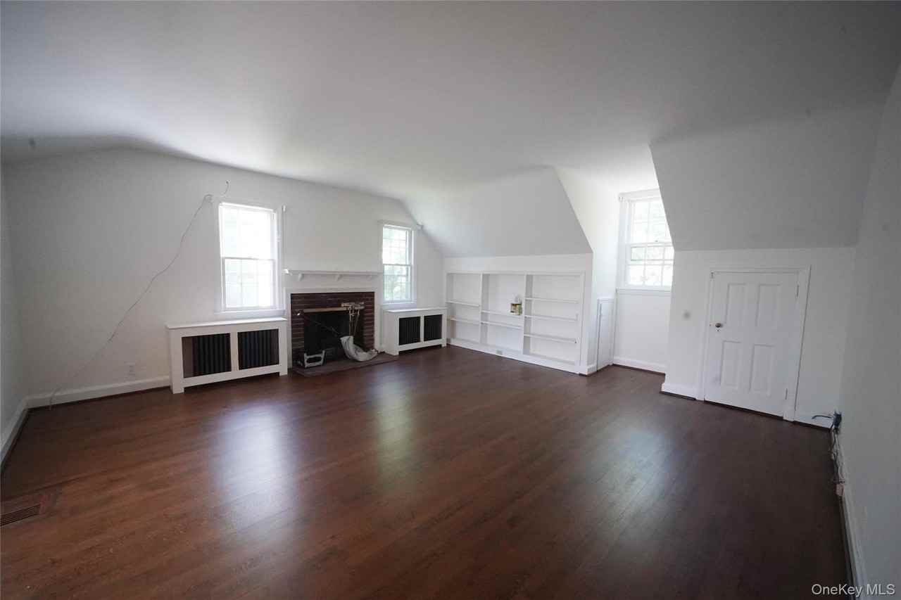 416 Ridgeway - Photo 3 of 15